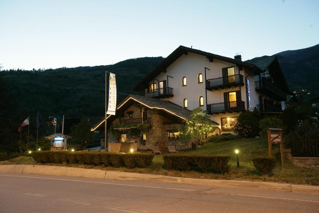 סיינט-פייר Hotel Chalet La Meridiana מראה חיצוני תמונה